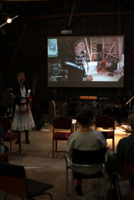 På den anden side – Biennale 2020